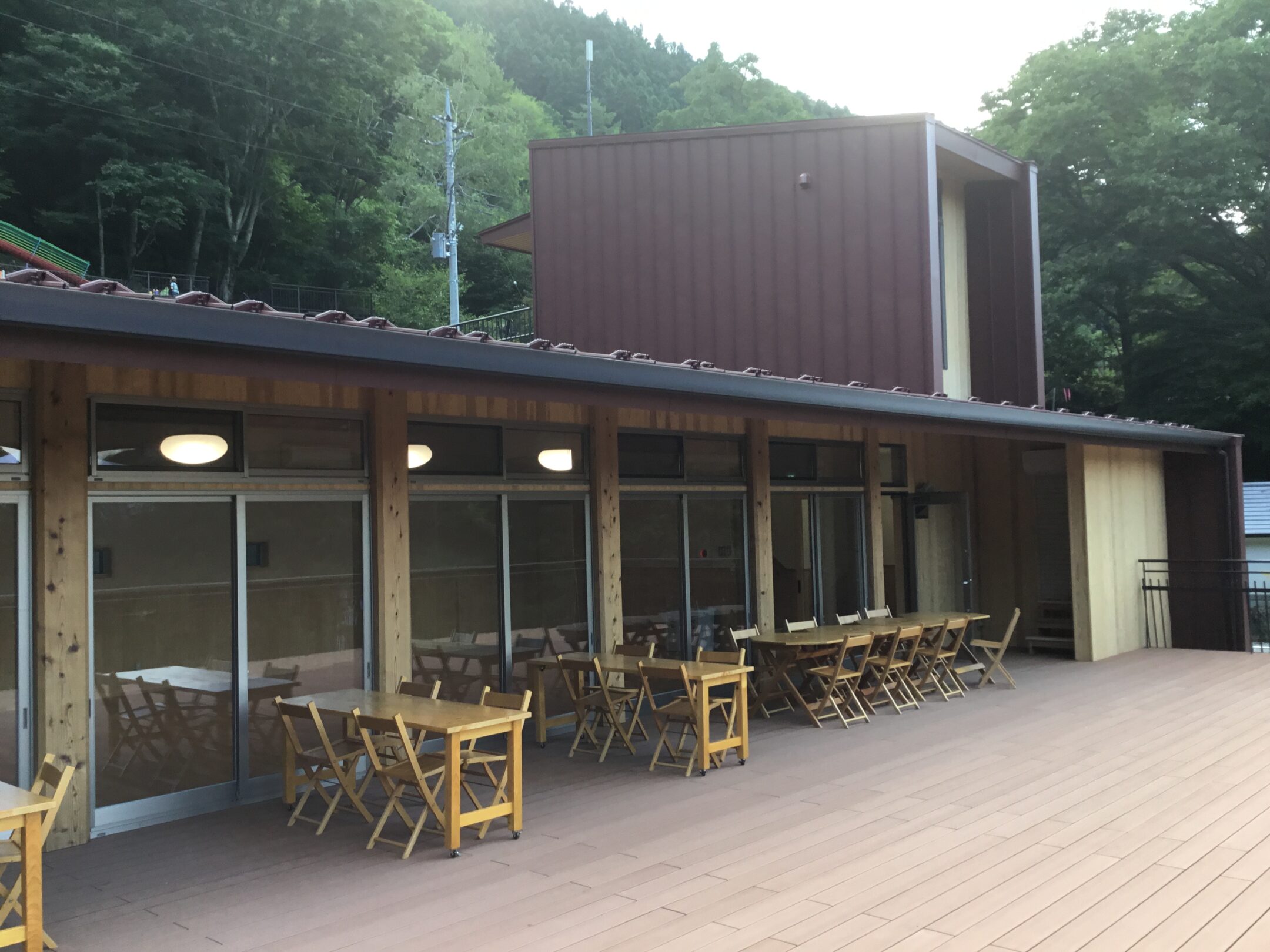 上野村山の駅（『CLT＋軸組』工法）