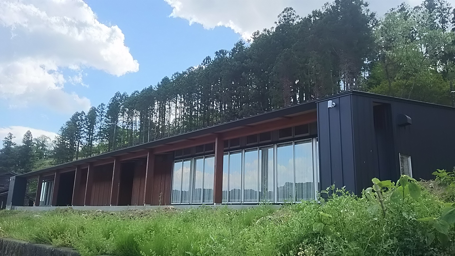 某道の駅施設（『CLT＋軸組』工法）