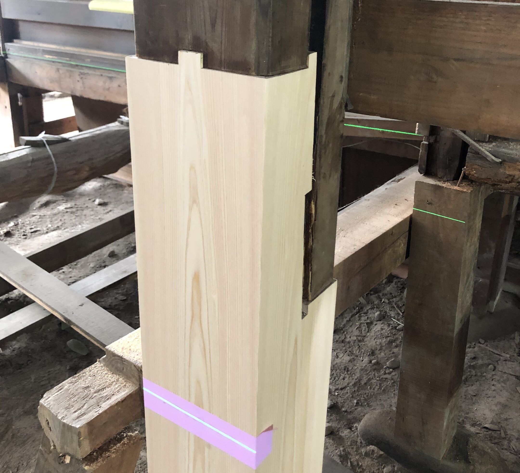 足利学校大成殿　柱金輪継ぎ